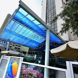 Samburá Hotel